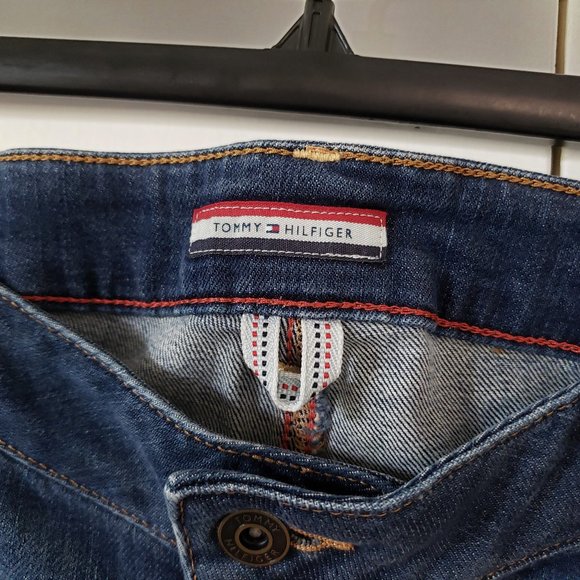 Tommy Hilfiger Cuffed Jean Shorts, Size 14 - Picture 2 of 5